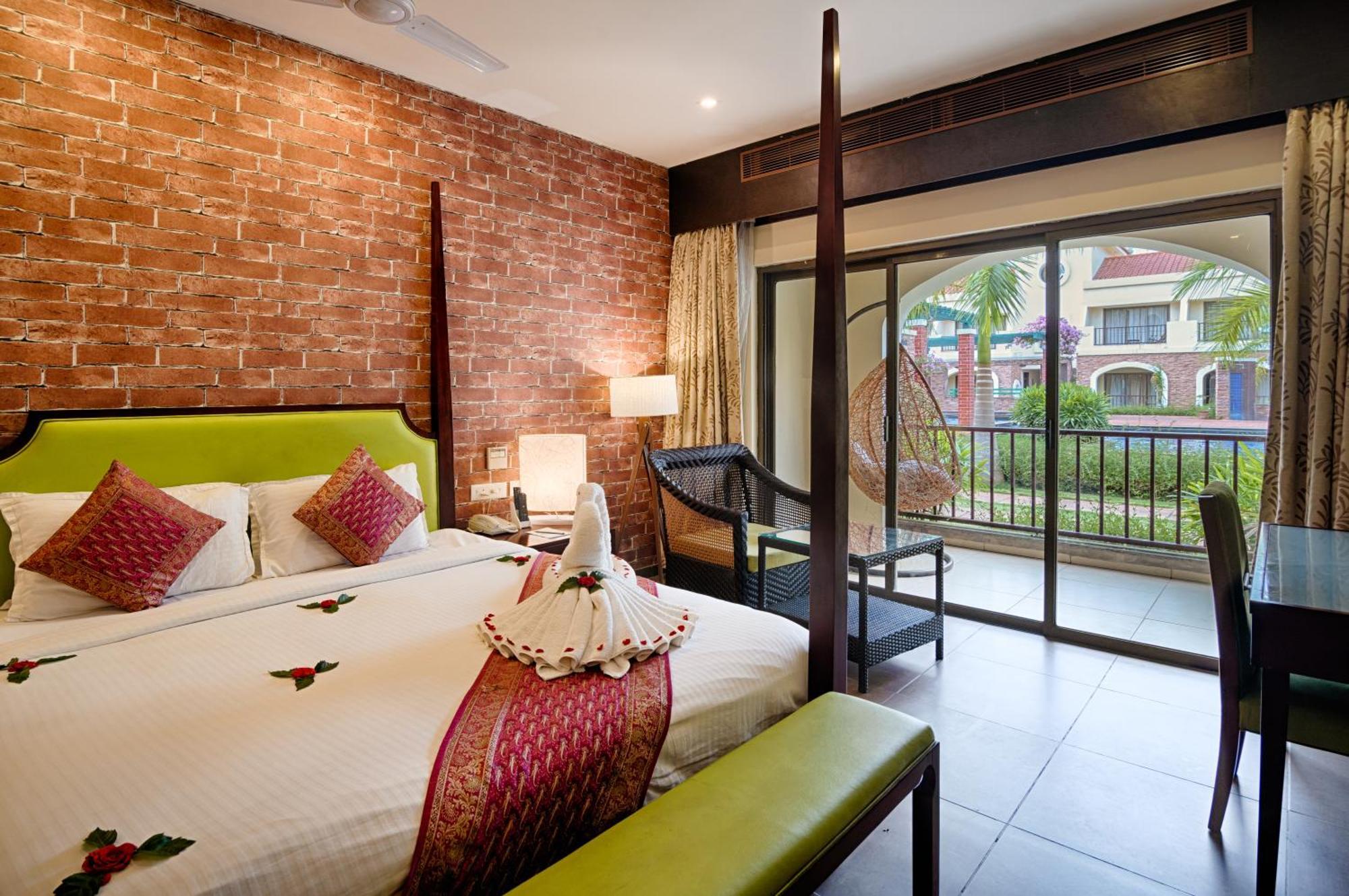 โฮเต็ล แกรนด์ เซรีนา Hotel ออโรวิลล์ ภายนอก รูปภาพ